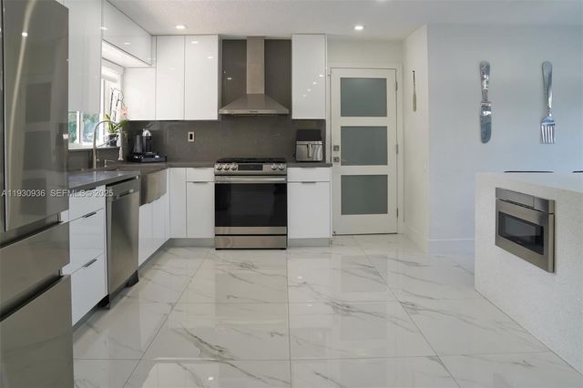 14111 SW 75th St, Miami, FL 33183