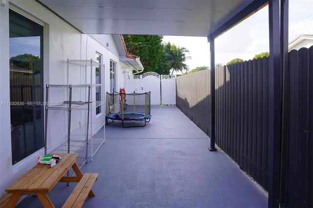 14111 SW 75th St, Miami, FL 33183