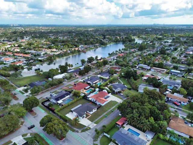 14111 SW 75th St, Miami, FL 33183