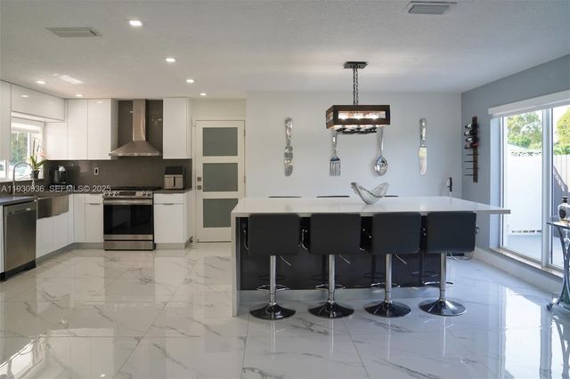 14111 SW 75th St, Miami, FL 33183