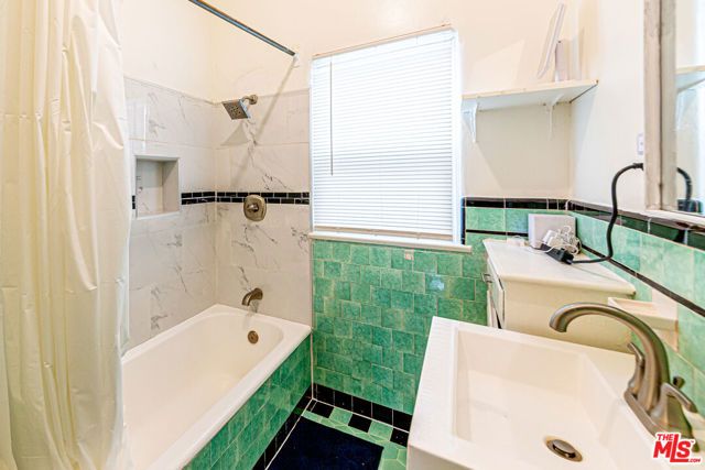 1251 S Wilton Place, Los Angeles, CA 90019