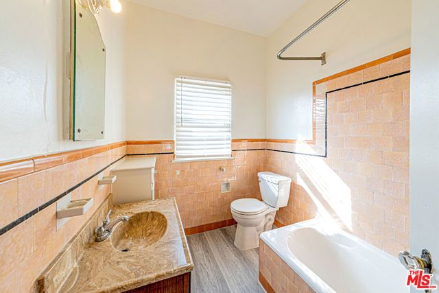 1251 S Wilton Place, Los Angeles, CA 90019