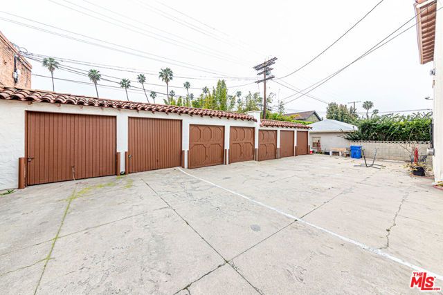 1251 S Wilton Place, Los Angeles, CA 90019