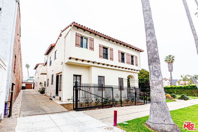 1251 S Wilton Place, Los Angeles, CA 90019