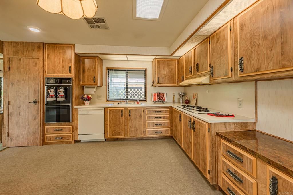 1711 Kiwi, Escondido, CA 92026 — photo 4