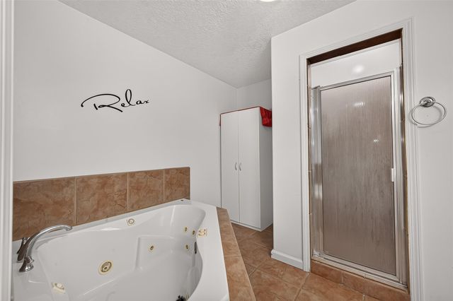 11232 Kentucky Oaks Drive, Conroe, TX 77304
