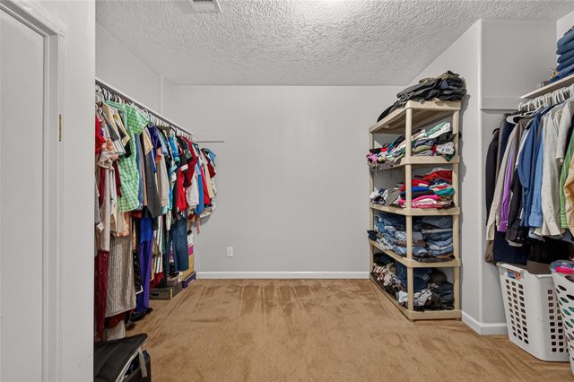 11232 Kentucky Oaks Drive, Conroe, TX 77304