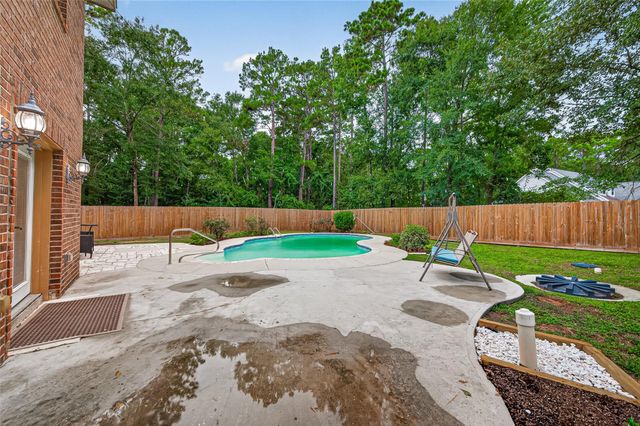 11232 Kentucky Oaks Drive, Conroe, TX 77304