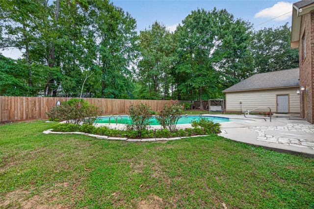11232 Kentucky Oaks Drive, Conroe, TX 77304