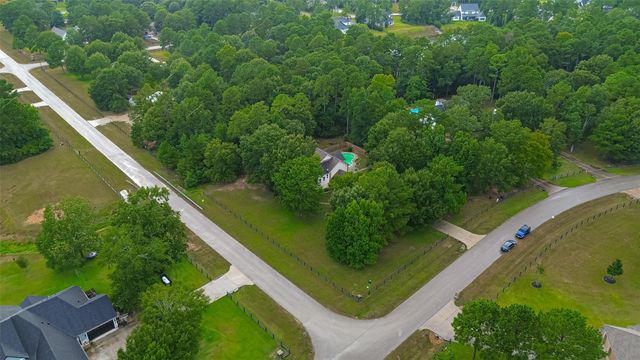11232 Kentucky Oaks Drive, Conroe, TX 77304