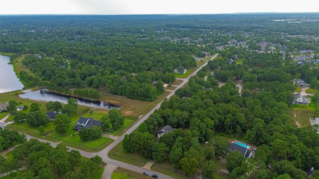 11232 Kentucky Oaks Drive, Conroe, TX 77304