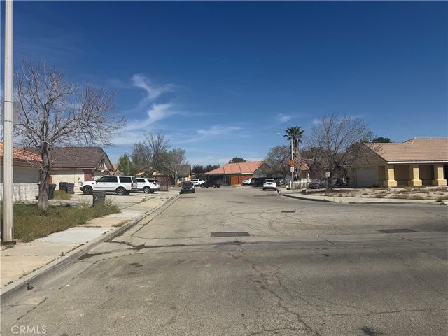 43527 Grange, Lancaster, CA 93535