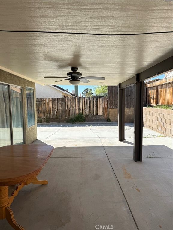 Image 14 of property listing at 43527 Grange, Lancaster, CA 93535