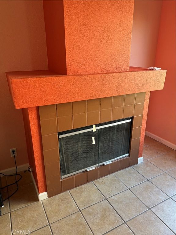 Image 9 of property listing at 43527 Grange, Lancaster, CA 93535