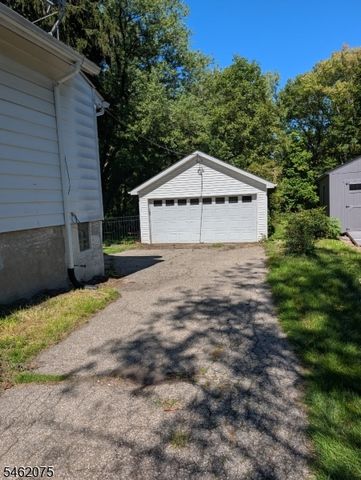 322 E Washington Ave, Washington Boro, NJ 07882