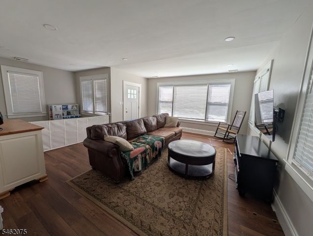 322 E Washington Ave, Washington Boro, NJ 07882