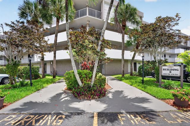 2800 NW 47th Terrace 303B, Lauderdale Lakes, FL 33313