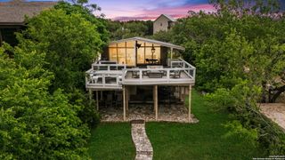 1074 Lakebreeze, Canyon Lake, TX 78133