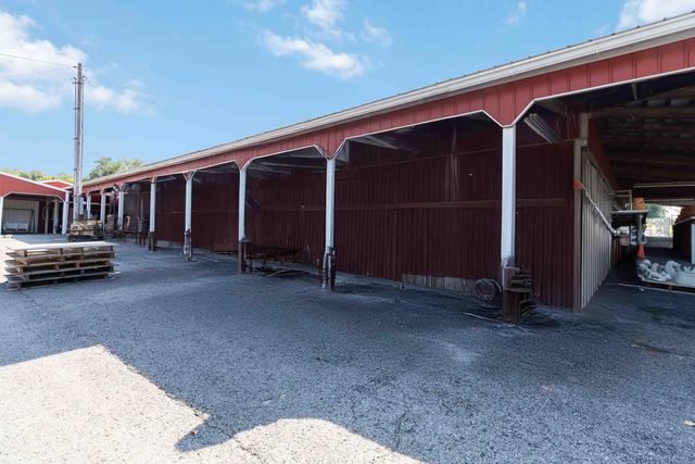 3080 West US HWY 150, Stanford, KY 40484