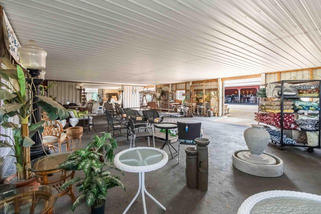 3080 West US HWY 150, Stanford, KY 40484