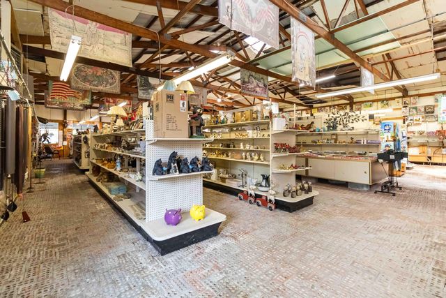 3080 West US HWY 150, Stanford, KY 40484