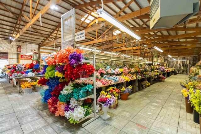 3080 West US HWY 150, Stanford, KY 40484