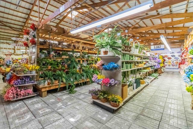 3080 West US HWY 150, Stanford, KY 40484