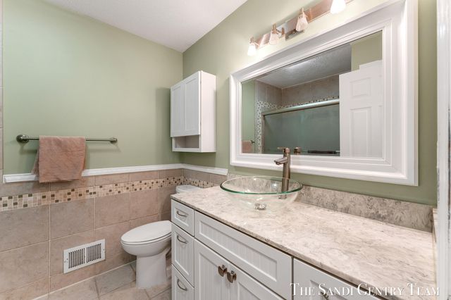 14504 Cameron Court, Grand Haven Twp, MI 49417