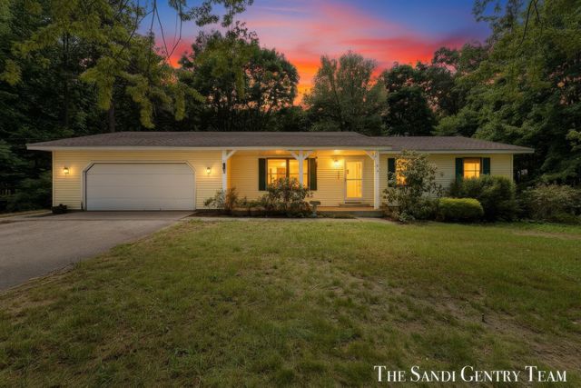 14504 Cameron Court, Grand Haven Twp, MI 49417