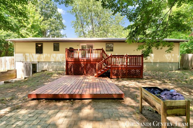 14504 Cameron Court, Grand Haven Twp, MI 49417