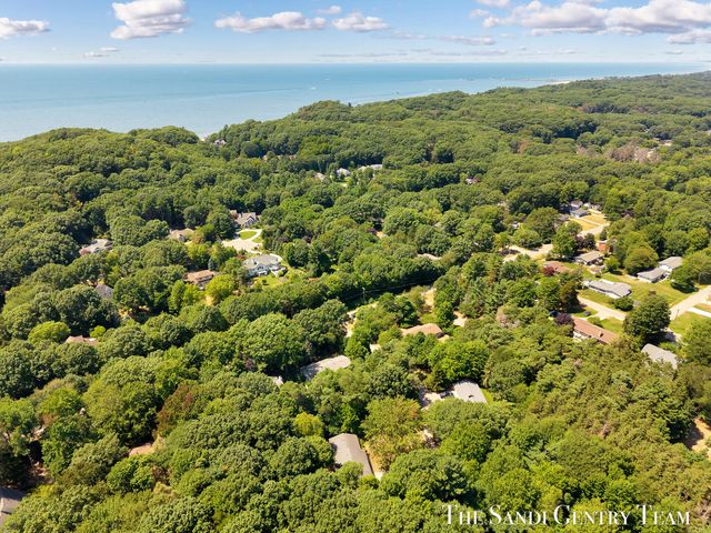 14504 Cameron Court, Grand Haven Twp, MI 49417