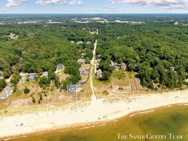 14504 Cameron Court, Grand Haven Twp, MI 49417
