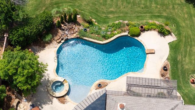 400 Oak Summit Road, Edmond, OK 73025
