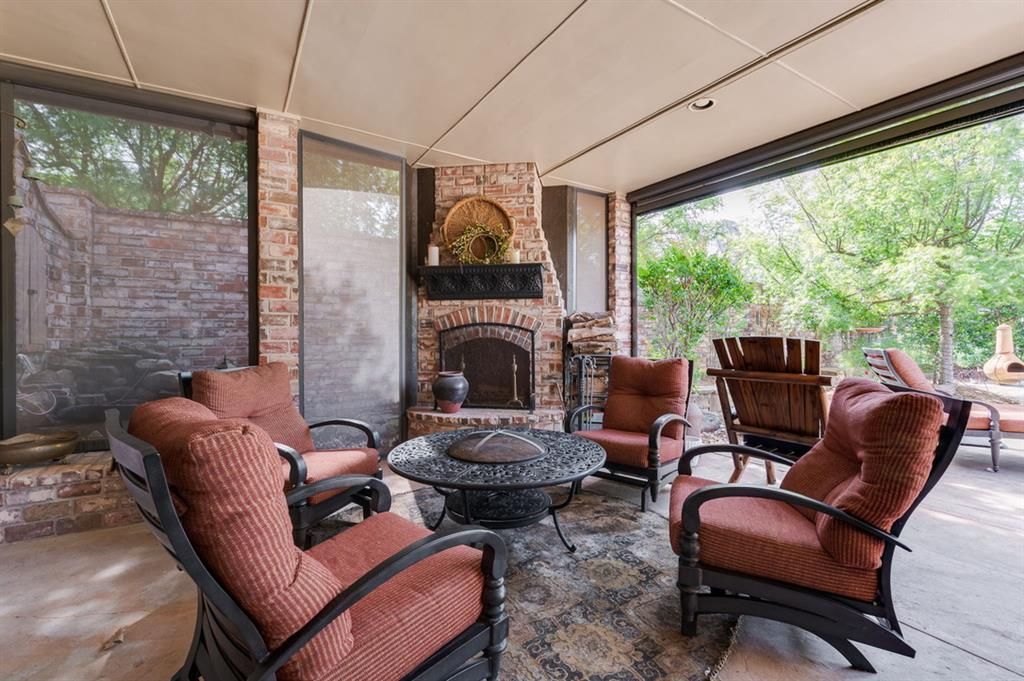 Image 35 of property listing at 400 Oak Summit Road, Edmond, OK 73025