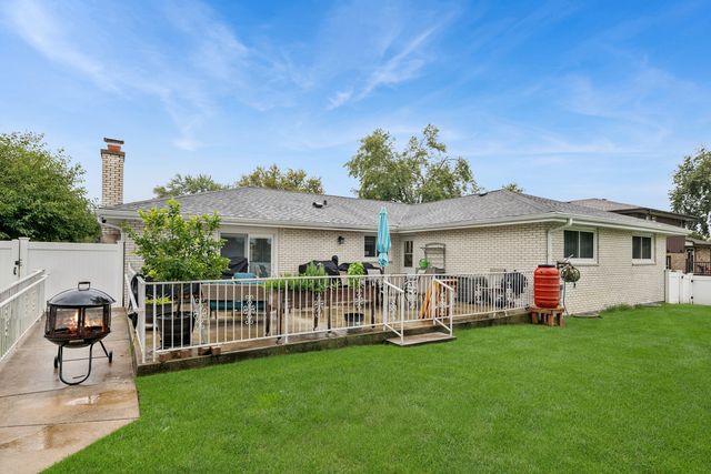 12006 Forestview Drive, Orland Park, IL 60467