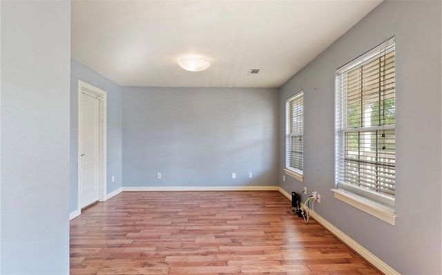 3616 S Tower Circle, Fayetteville, AR 72704