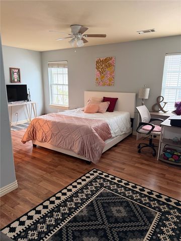 3616 S Tower Circle, Fayetteville, AR 72704