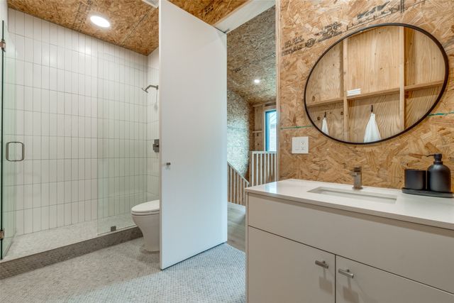 903 Blackland Court, Dallas, TX 75243