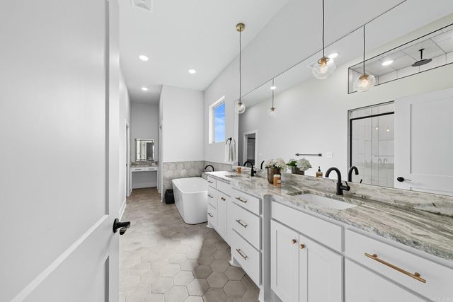 1593 Vista Drive, Cabot, AR 72023