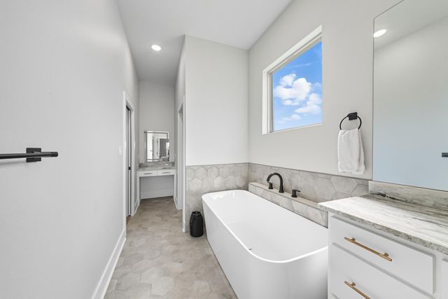 1593 Vista Drive, Cabot, AR 72023