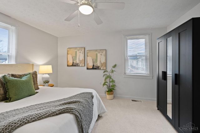 4305 Myrtle Avenue, Sycamore Twp, OH 45236