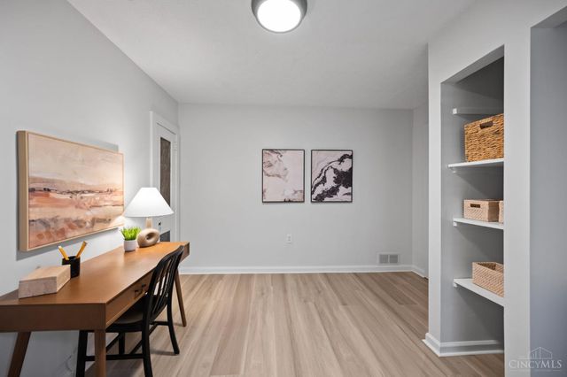 4305 Myrtle Avenue, Sycamore Twp, OH 45236