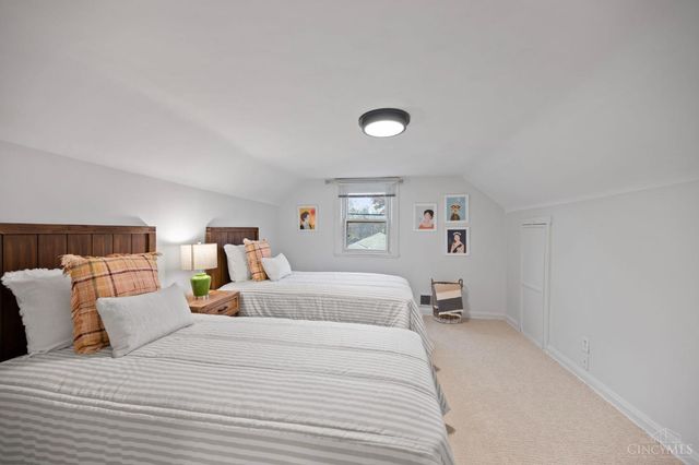 4305 Myrtle Avenue, Sycamore Twp, OH 45236