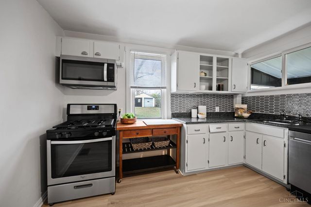 4305 Myrtle Avenue, Sycamore Twp, OH 45236