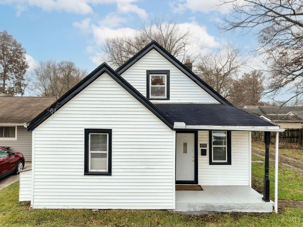 4305 Myrtle Avenue, Sycamore Twp, OH 45236