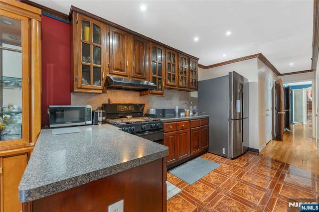 178 South Street, Jersey City, NJ 07307