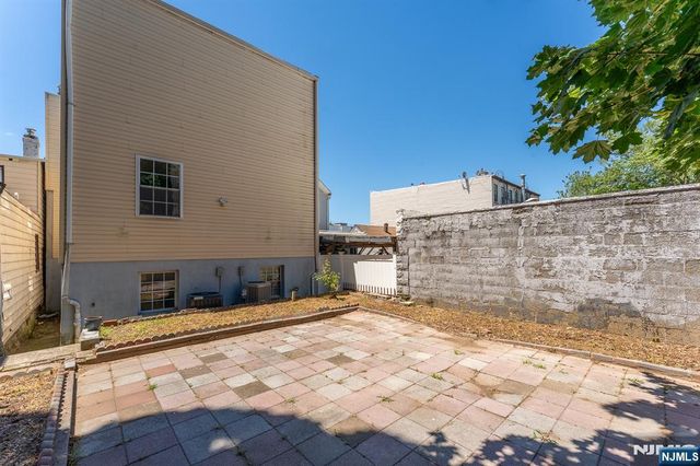 178 South Street, Jersey City, NJ 07307