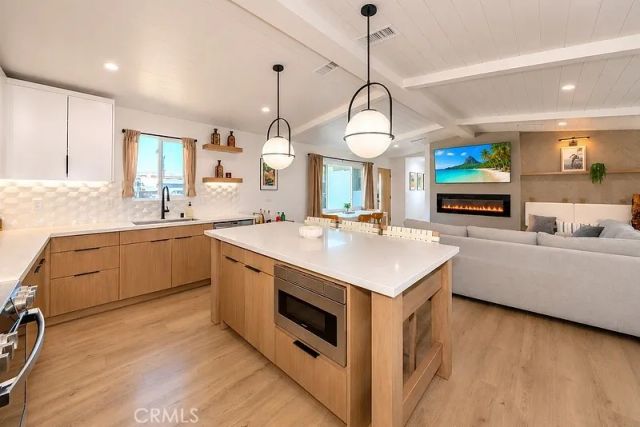 6072 Mahogany Ave, Westminster, CA 92683