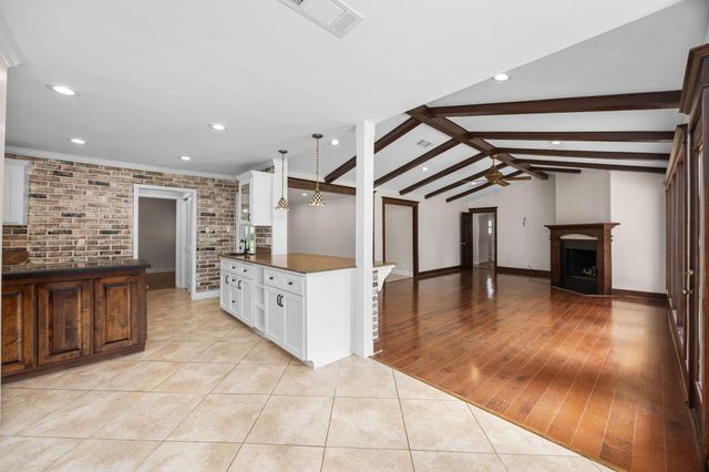 6115 Bermuda Dunes Drive, Houston, TX 77069