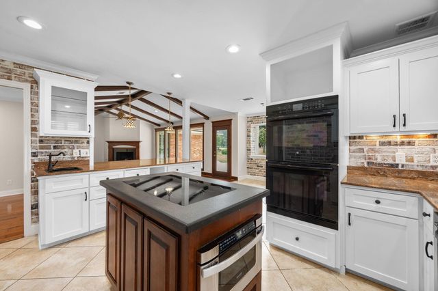 6115 Bermuda Dunes Drive, Houston, TX 77069